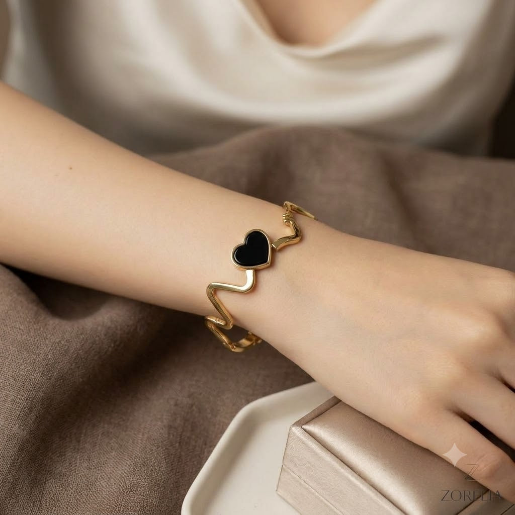 Golden Heartbeat Pulse Cuff Bracelet – Onyx Black Heart